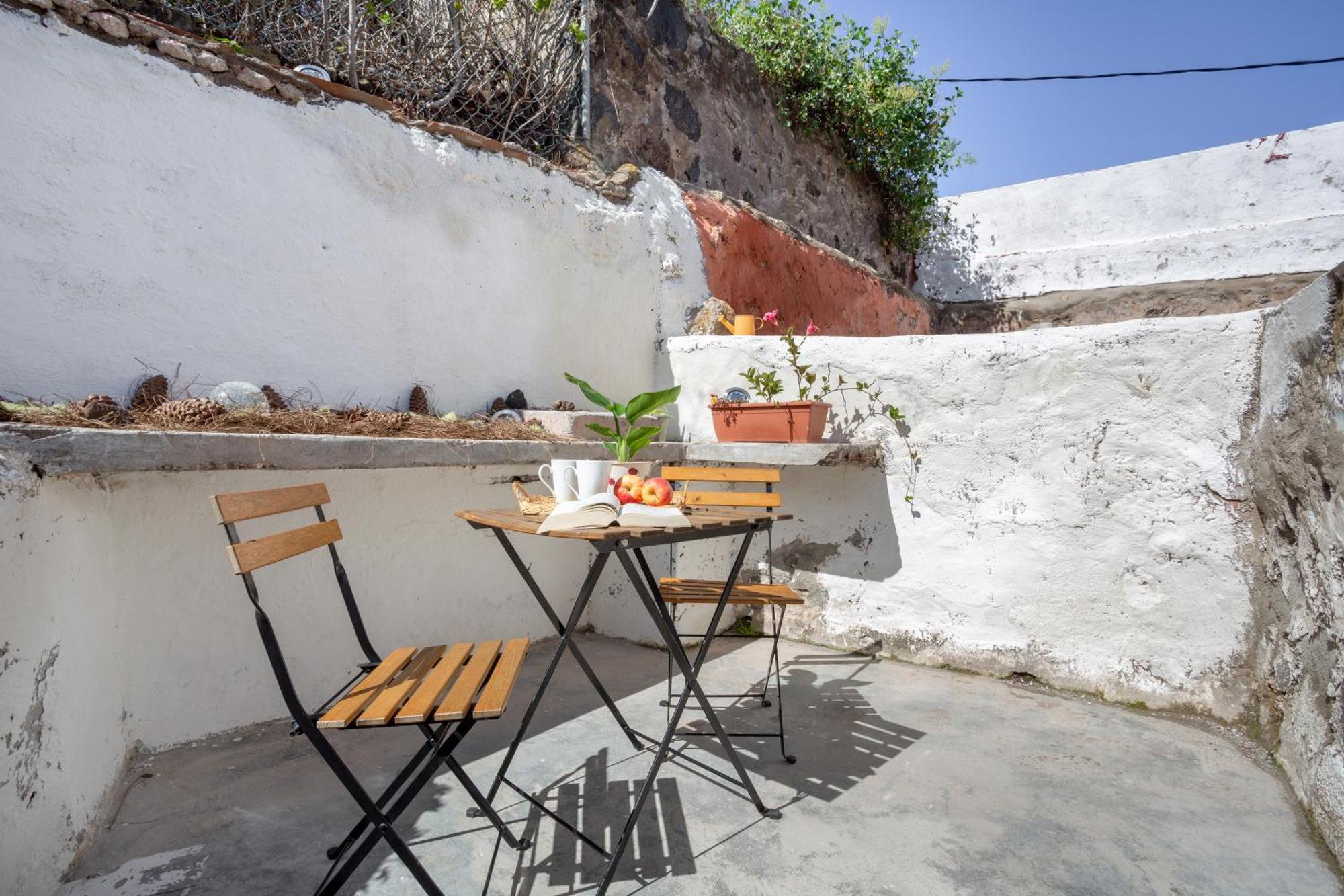 Un Jardin Al Mar Hotel Genoves Bagian luar foto