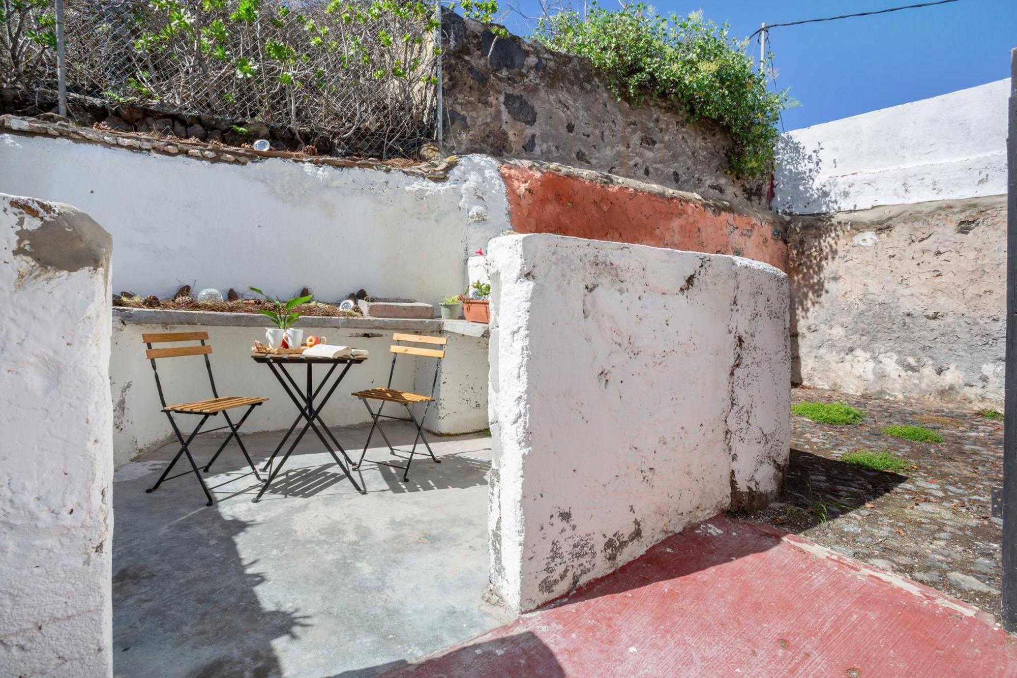 Un Jardin Al Mar Hotel Genoves Bagian luar foto